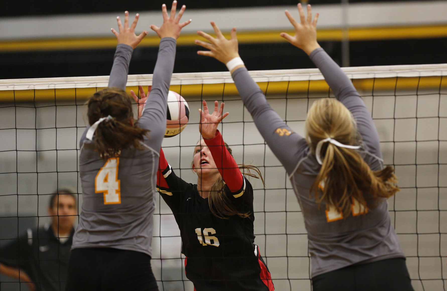 Vball Clear Lake Tri 25